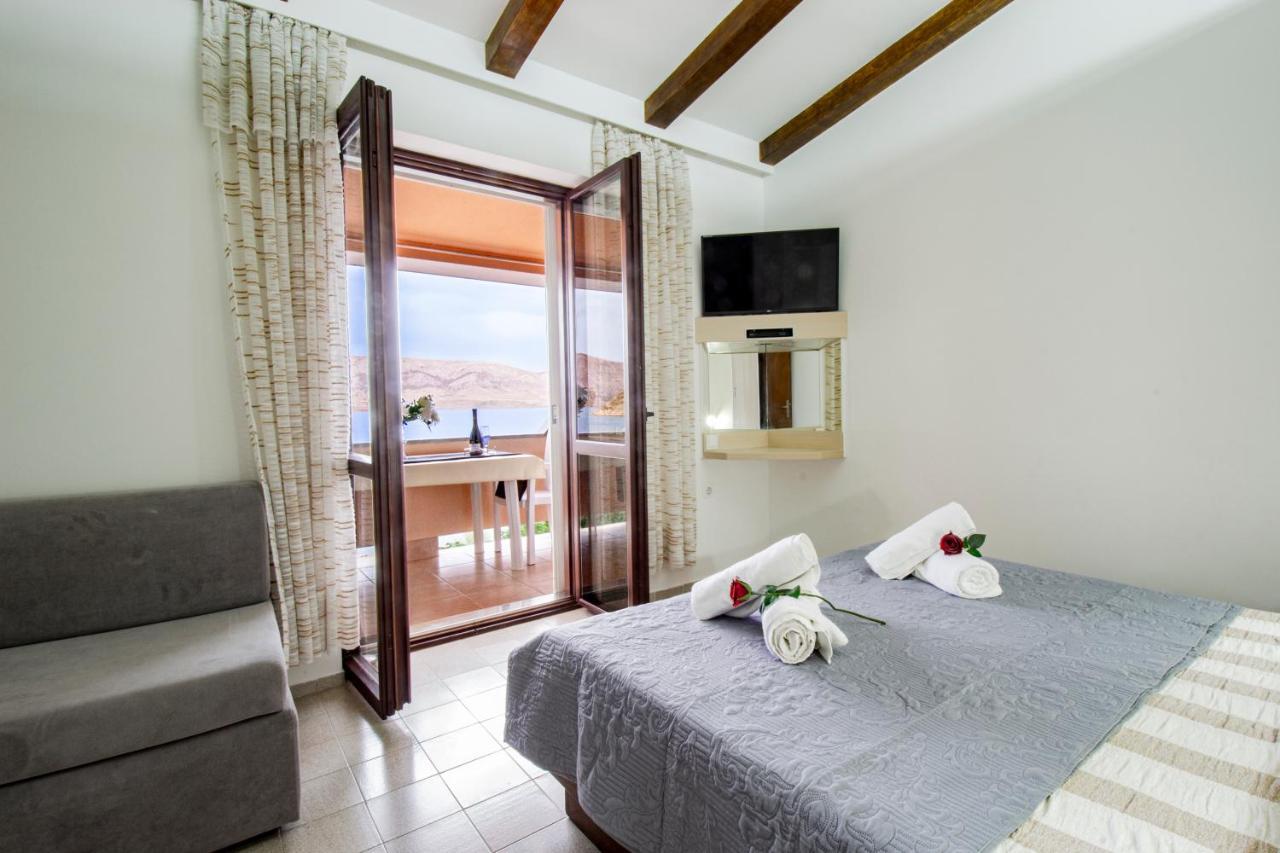 Апартаменты Galapagus Privat Beach & Boat Dock Метайна Экстерьер фото
